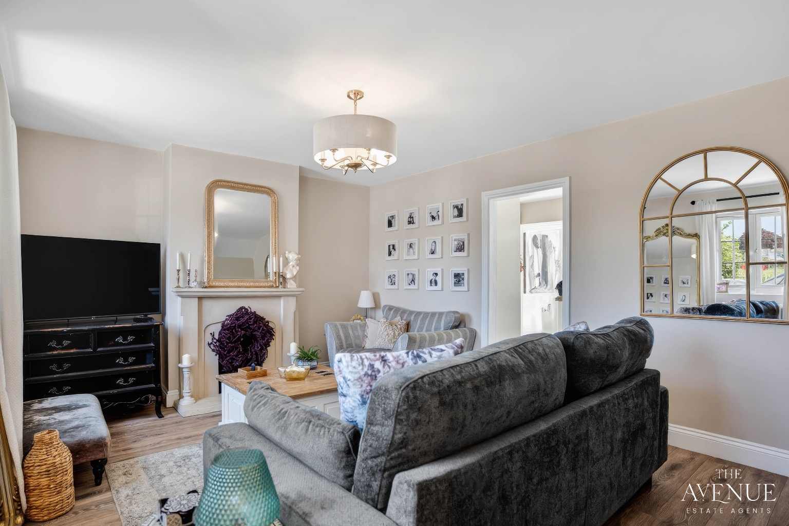 3 bed semi-detached house for sale in Hathaway Road, Grays 4
