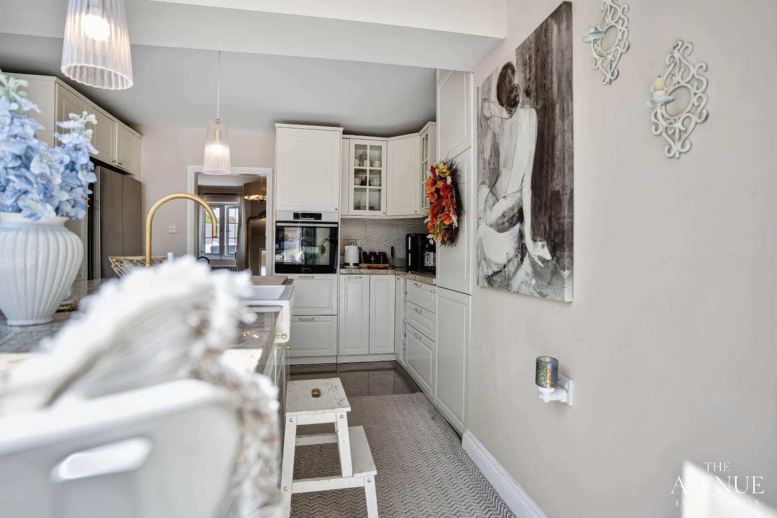3 bed semi-detached house for sale in Hathaway Road, Grays 2