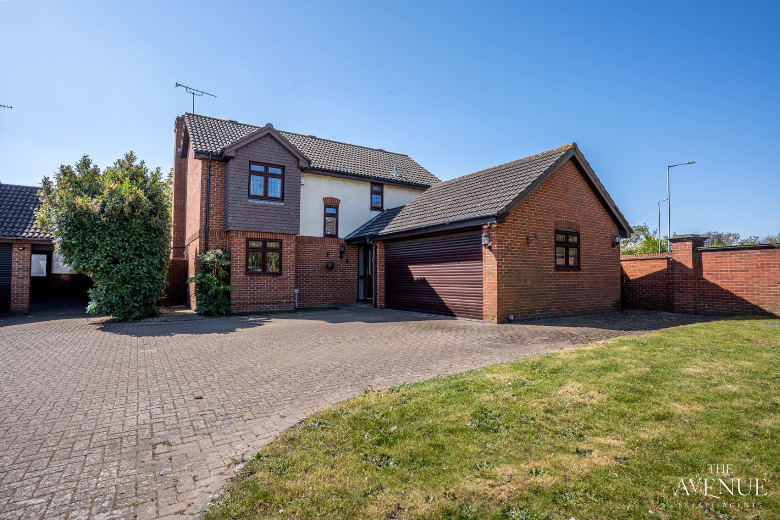 4 bed detached house for sale in Antelope Avenue, Chafford Hundred 24