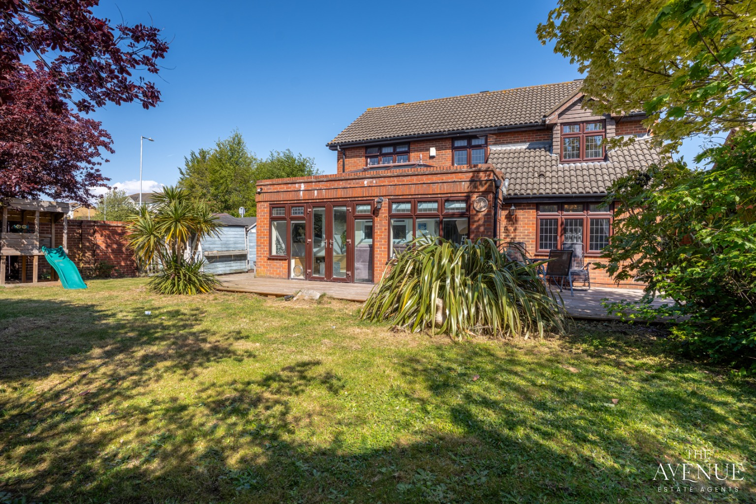 4 bed detached house for sale in Antelope Avenue, Chafford Hundred 21