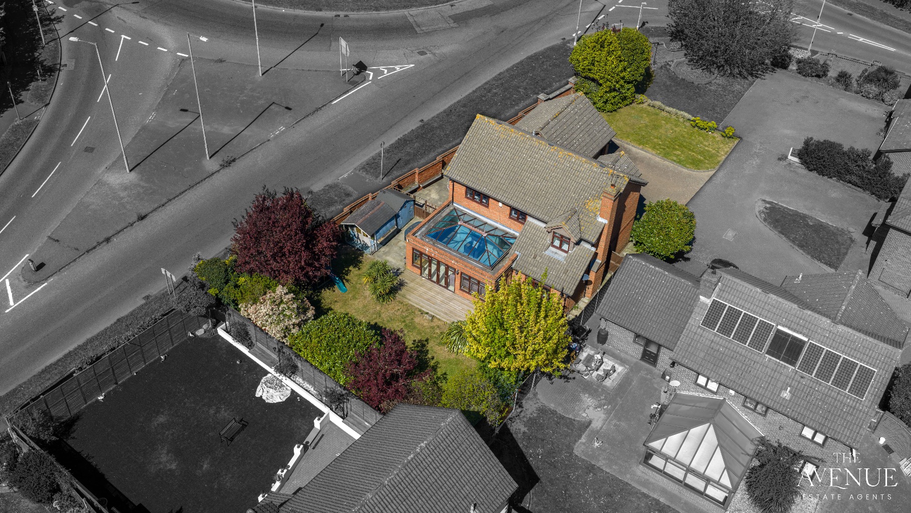 4 bed detached house for sale in Antelope Avenue, Chafford Hundred - Property Image 1