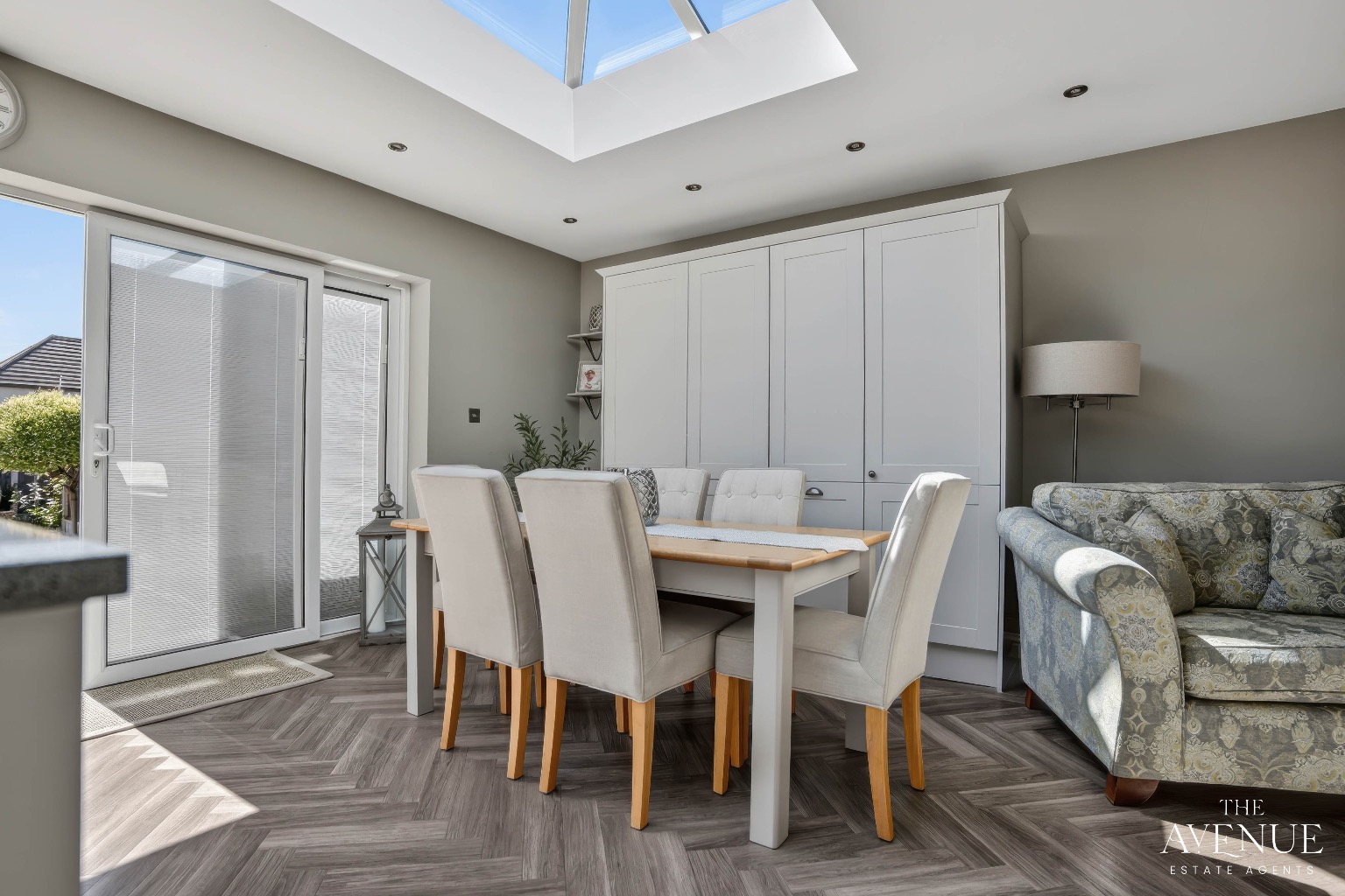 3 bed semi-detached house for sale in Parkside, Woodside 8
