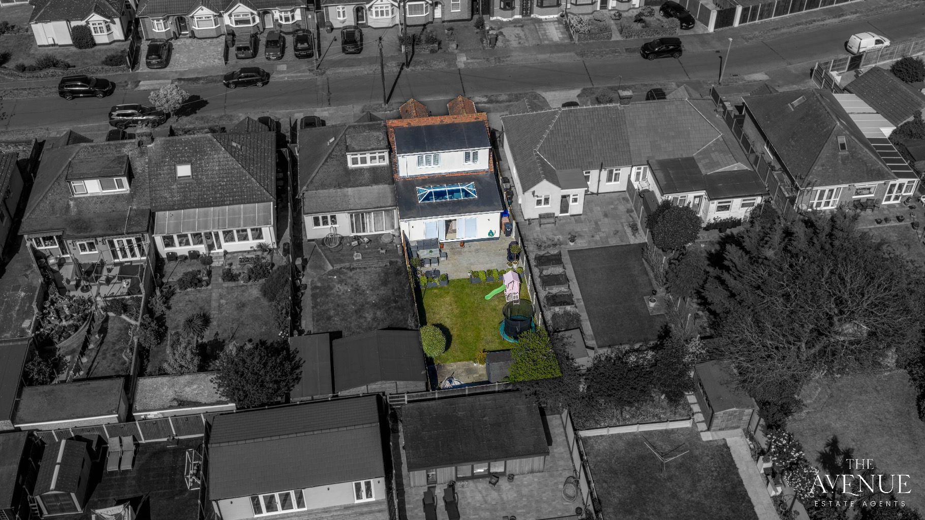 3 bed semi-detached house for sale in Parkside, Woodside 22