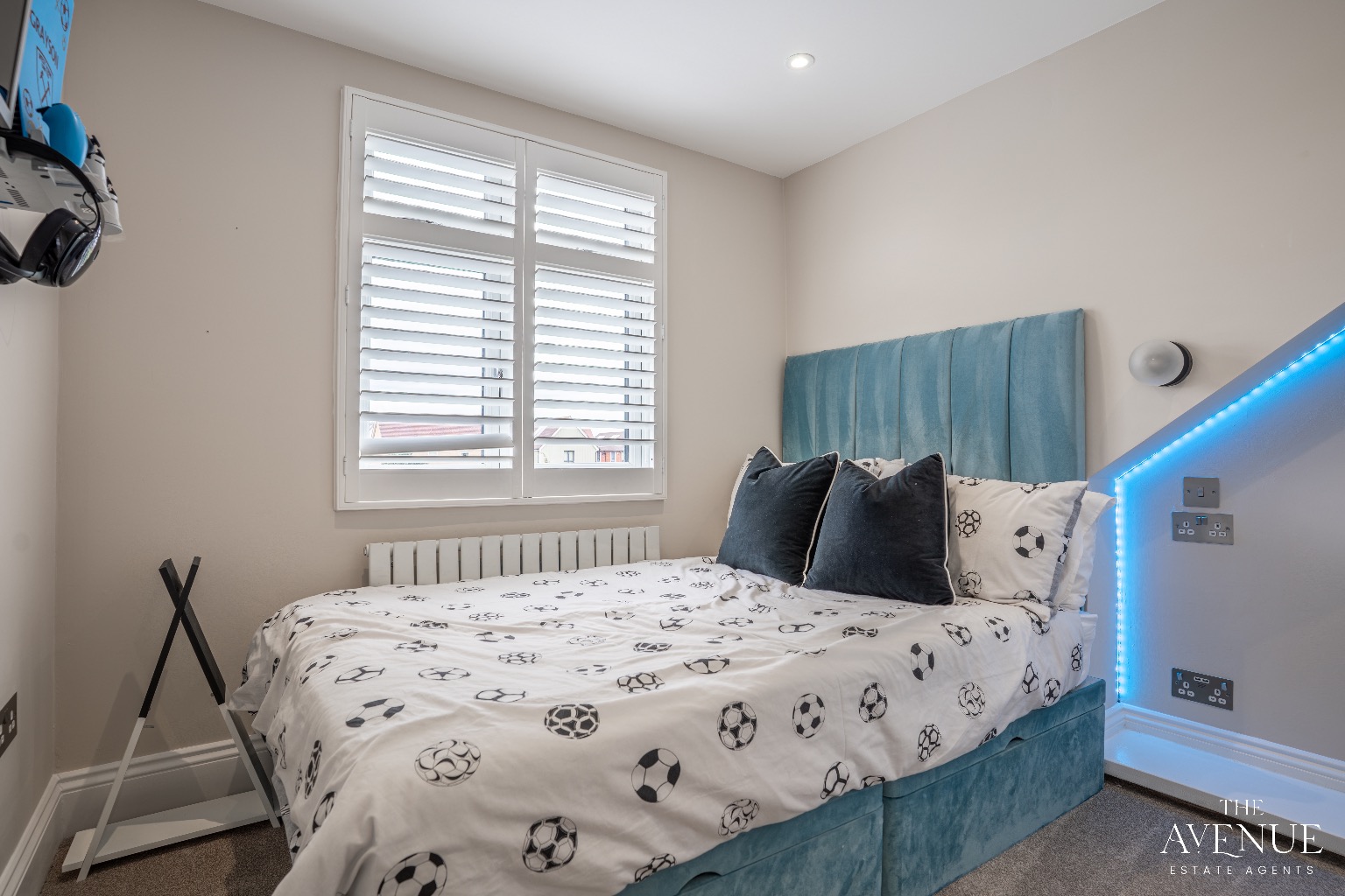 4 bed chalet for sale in Grangewood Avenue, Woodside  - Property Image 11