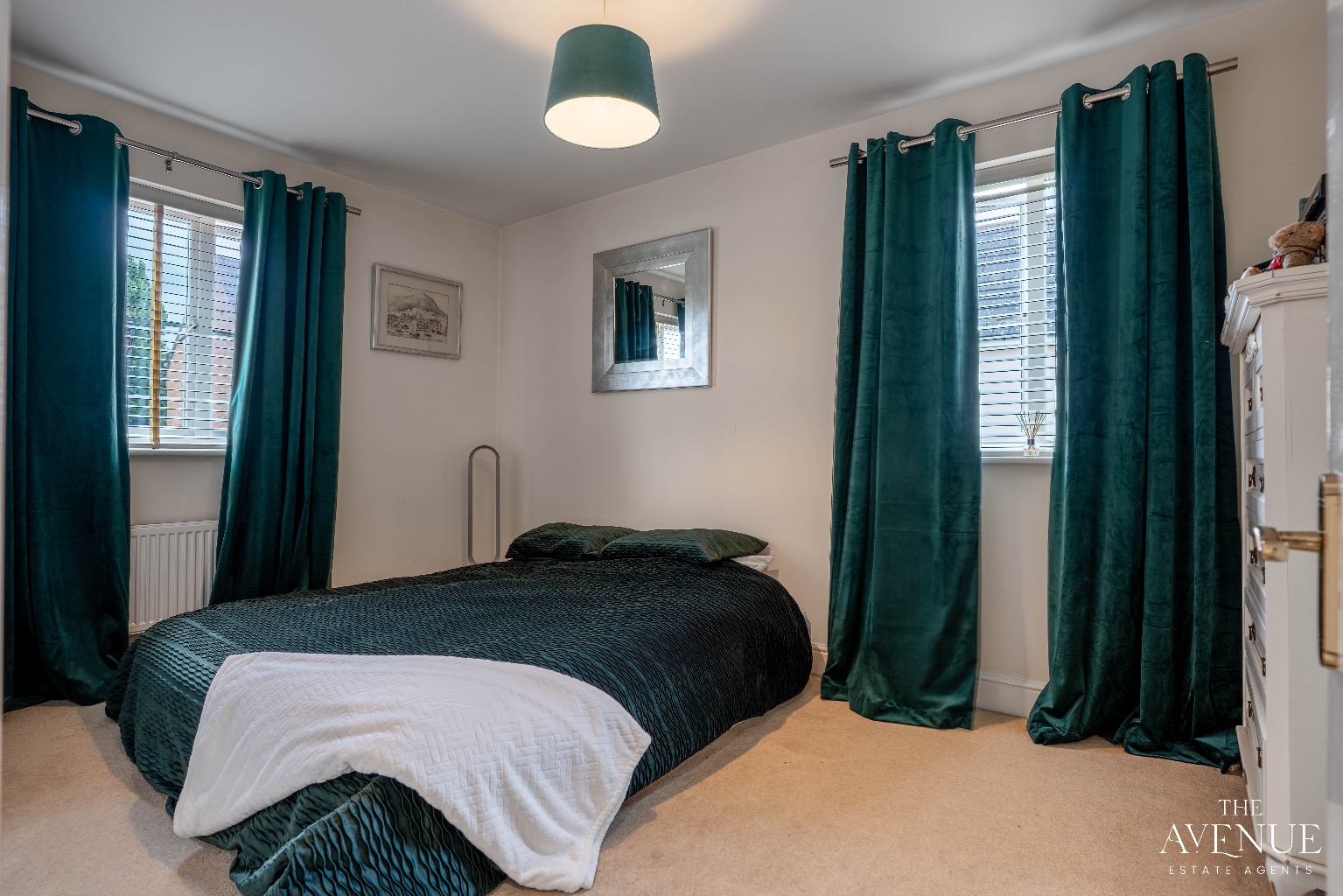 4 bed detached house for sale in Bonham Drive, Orsett 8