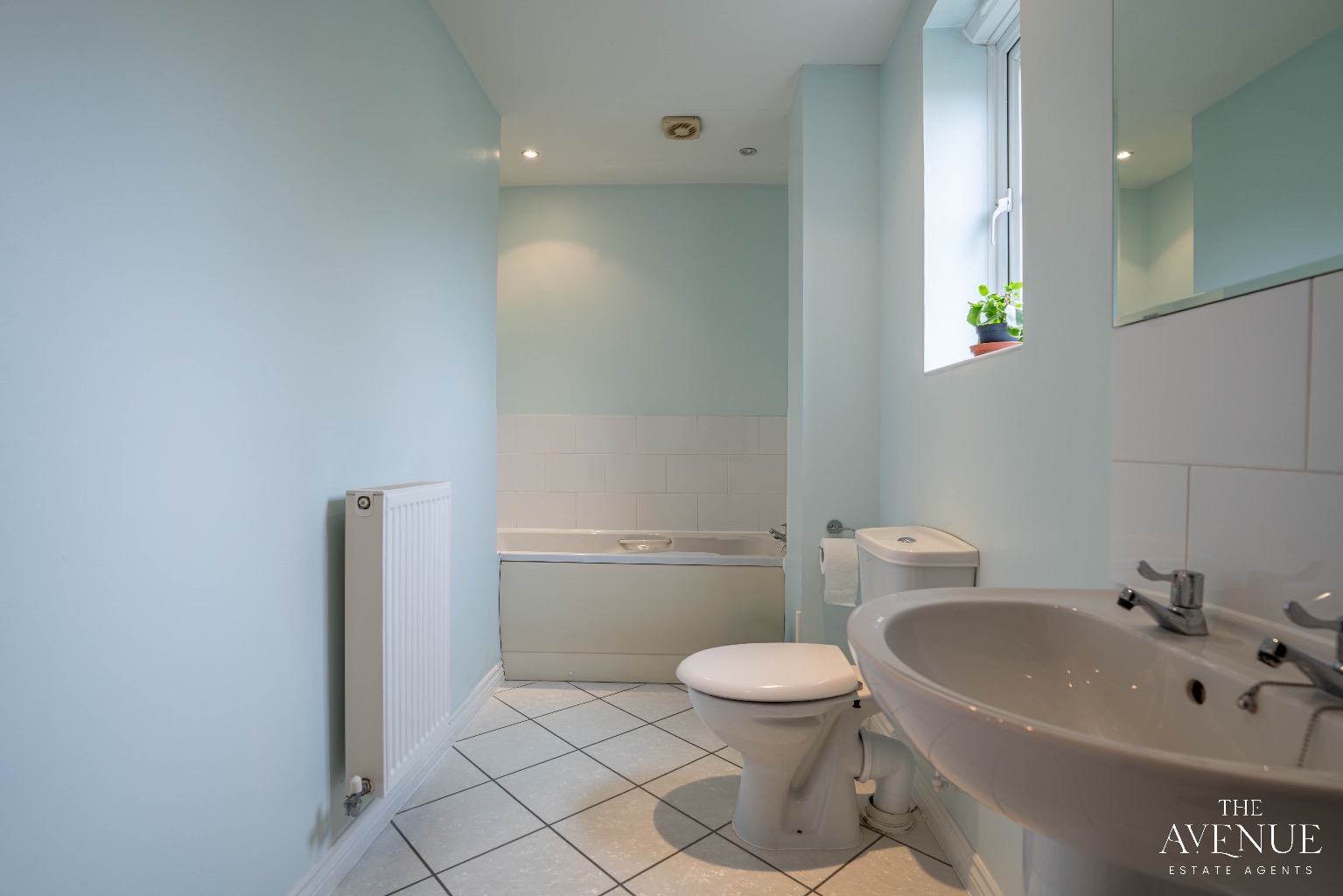 5 bed detached house for sale in Sachfield Drive, Chafford Hundred  - Property Image 11
