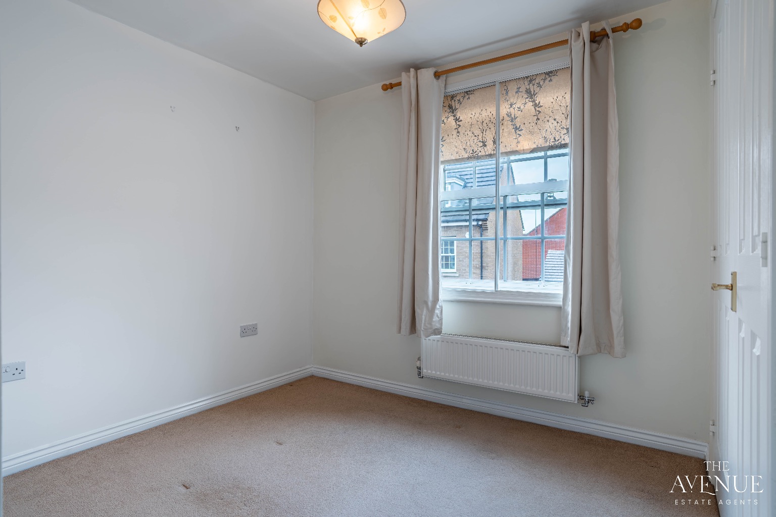 5 bed detached house for sale in Sachfield Drive, Chafford Hundred 9