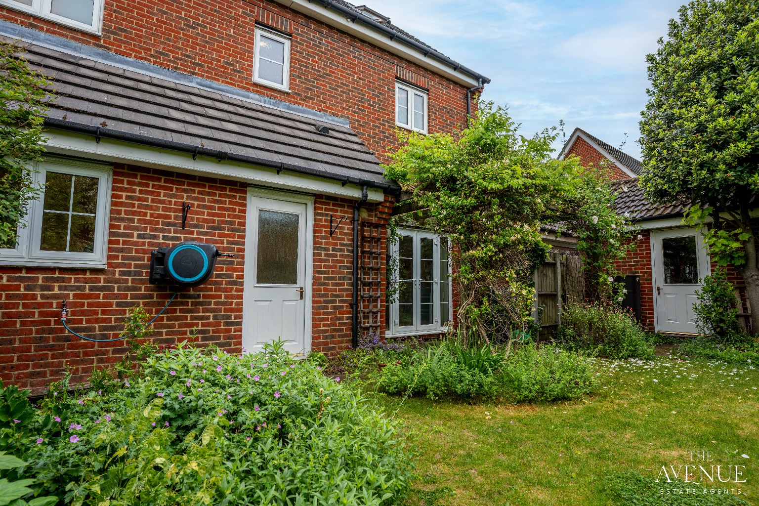 5 bed detached house for sale in Sachfield Drive, Chafford Hundred 18
