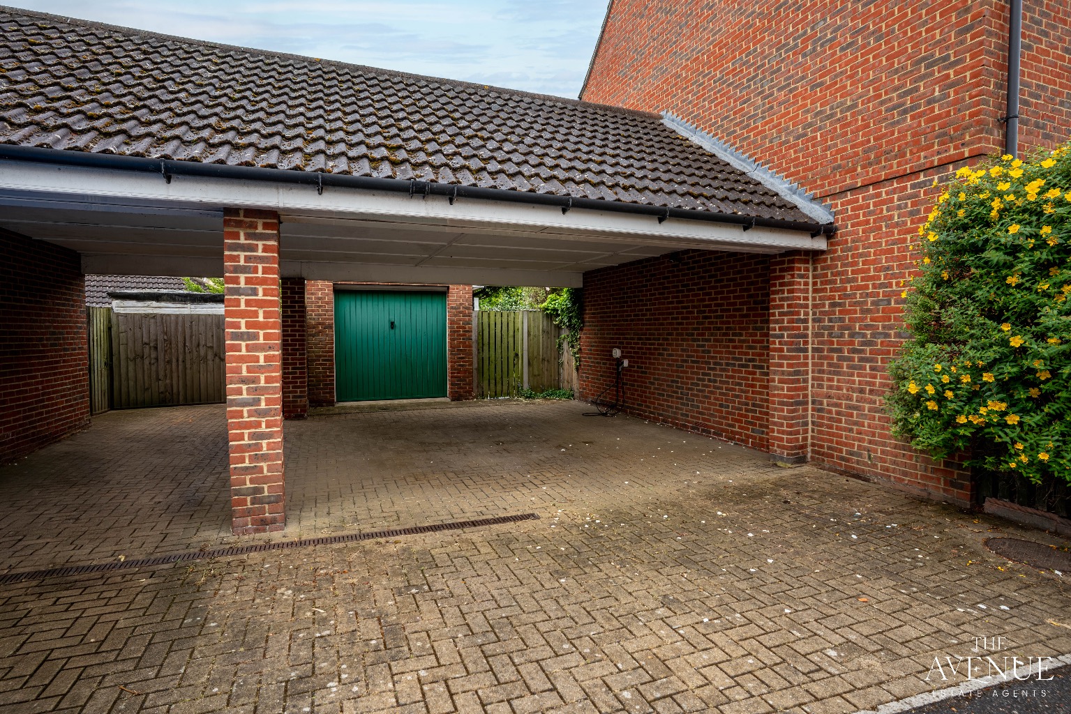 5 bed detached house for sale in Sachfield Drive, Chafford Hundred 19