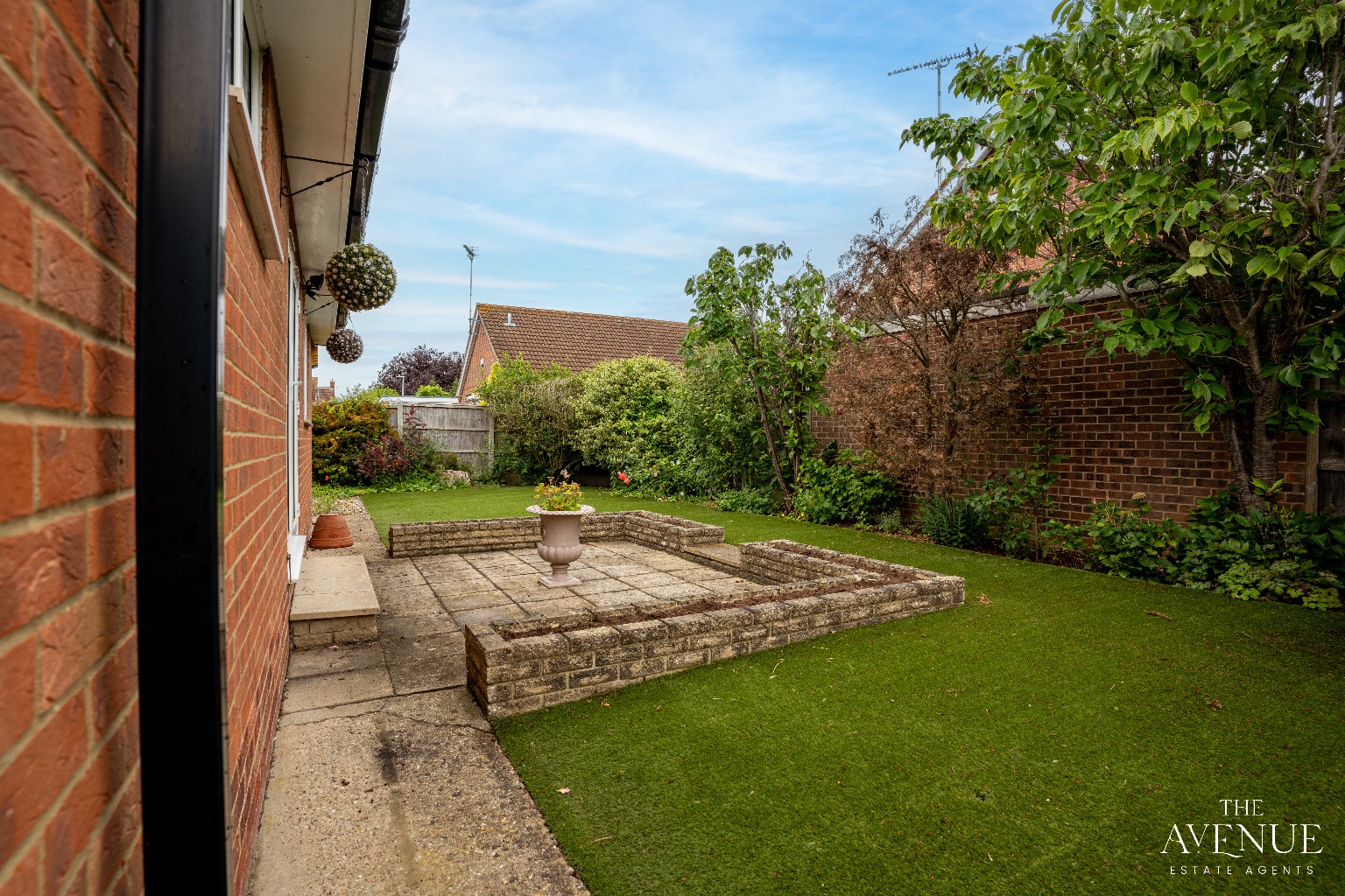 2 bed detached bungalow for sale in Rectory Avenue, Rochford 8