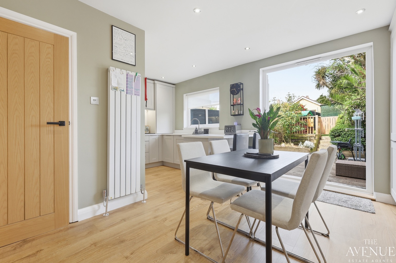 4 bed semi-detached house for sale in Milton Road, Grays 1