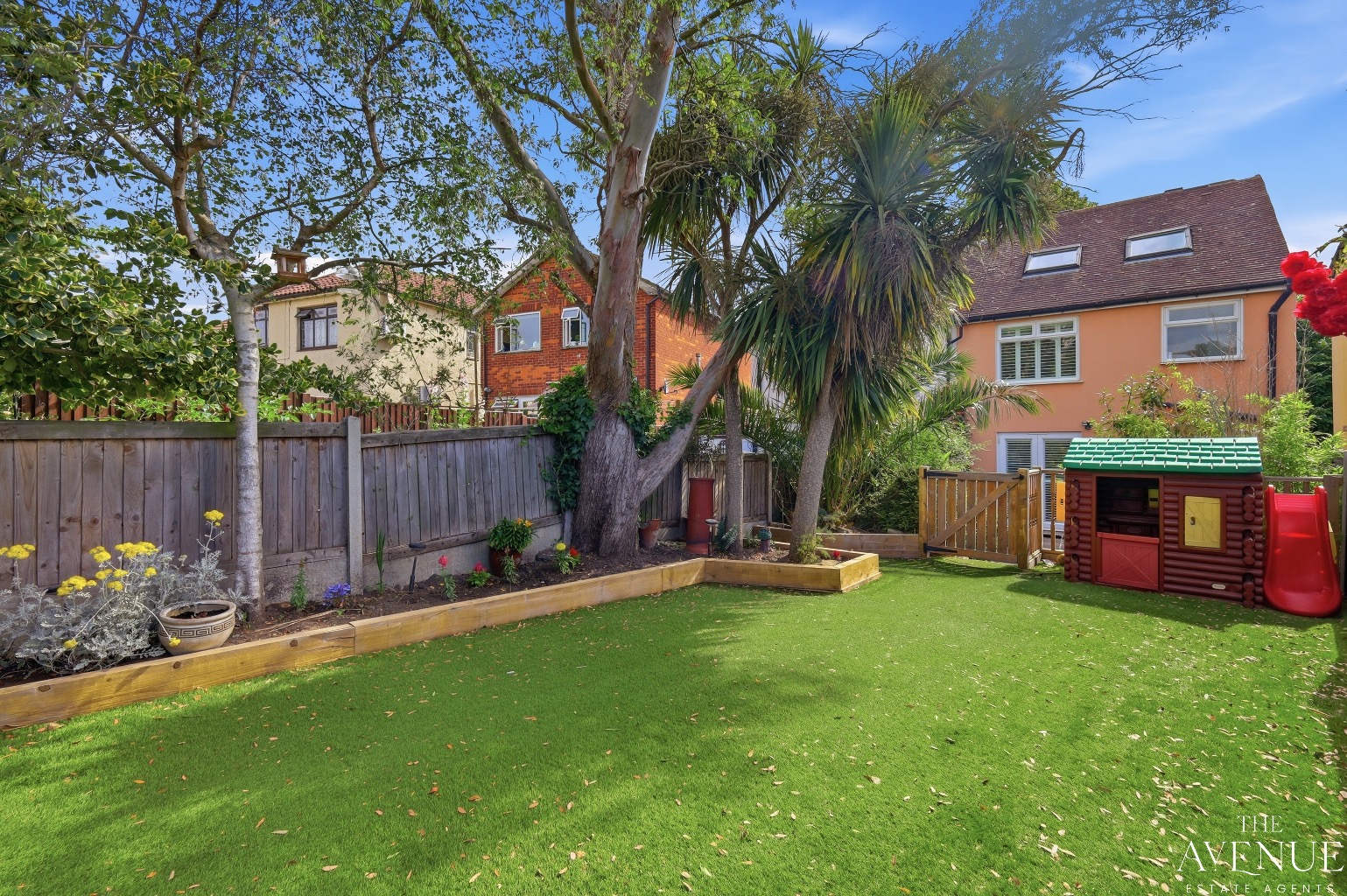 4 bed semi-detached house for sale in Milton Road, Grays  - Property Image 18