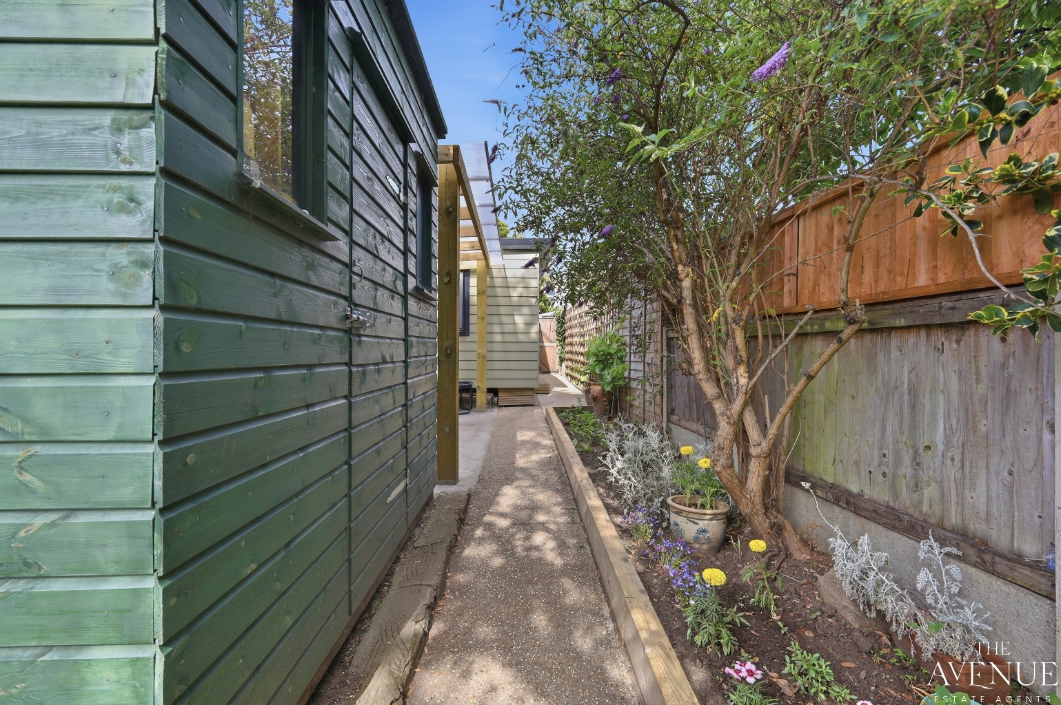 4 bed semi-detached house for sale in Milton Road, Grays 14