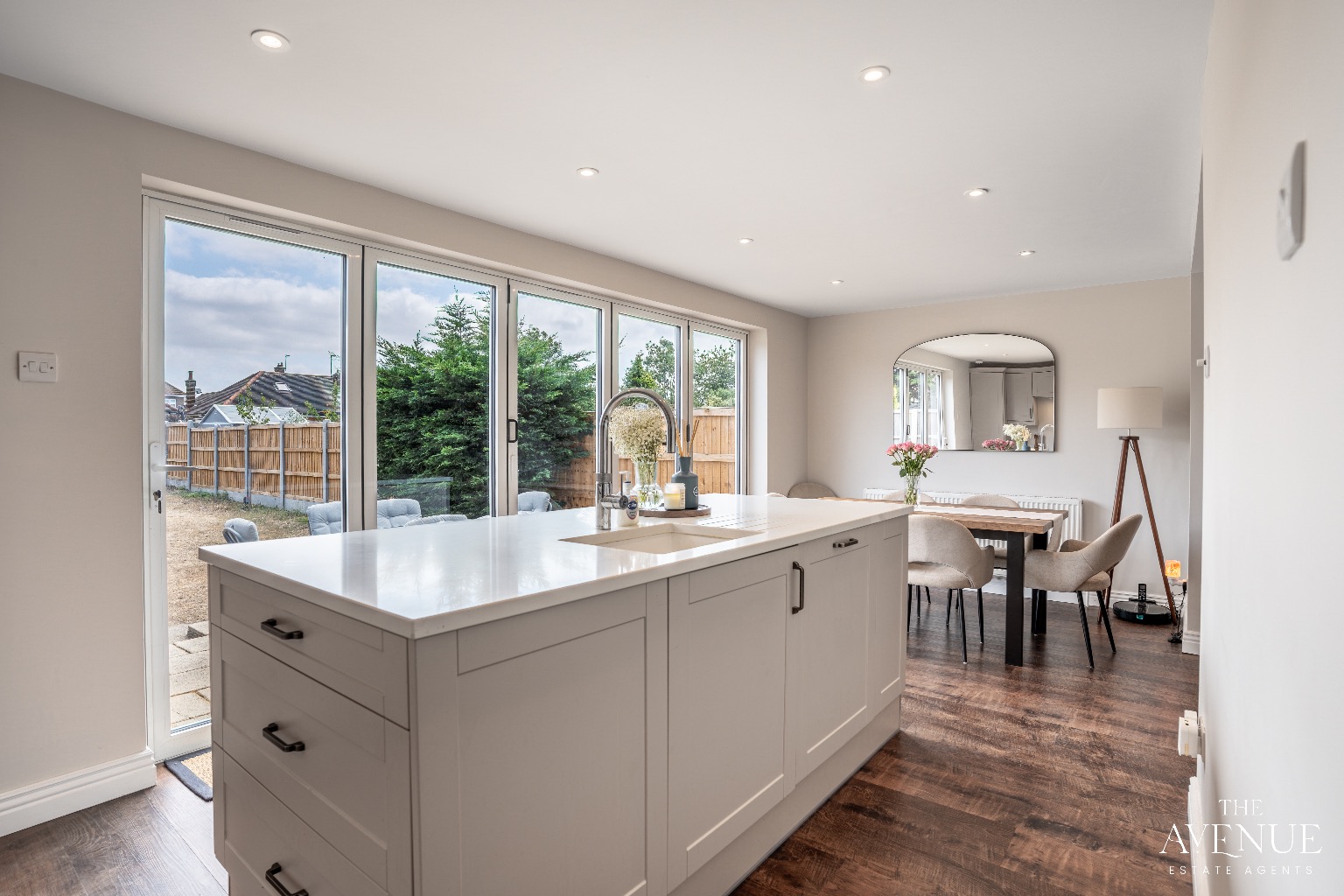 3 bed semi-detached bungalow for sale in Gordon Road, Woodside 7