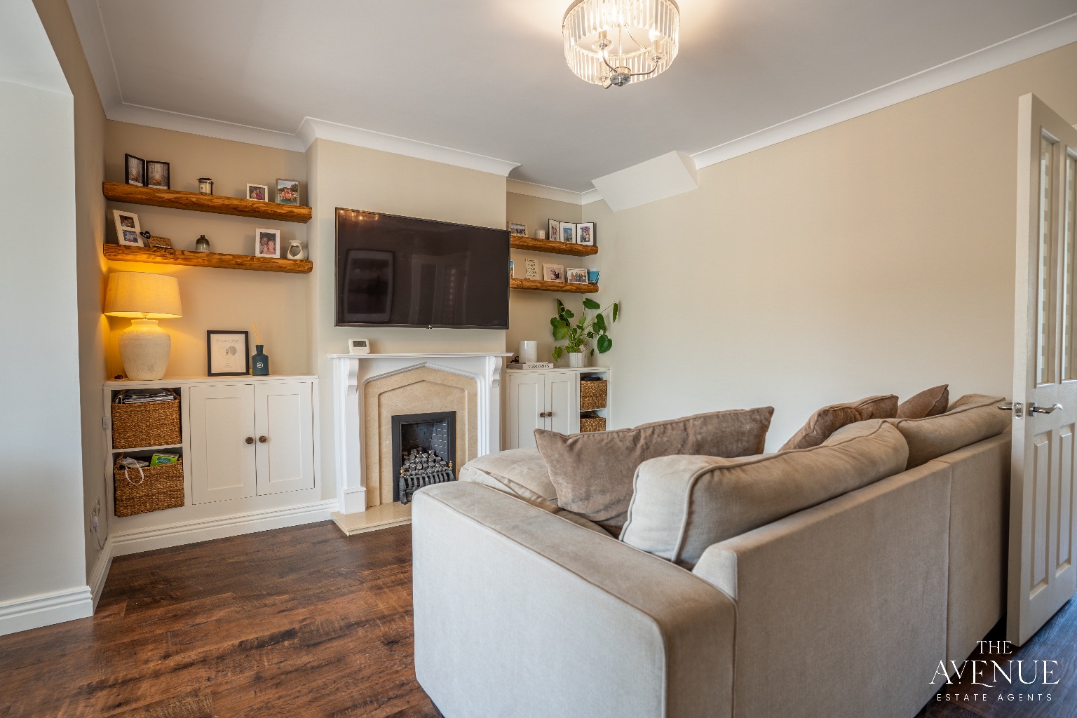 3 bed semi-detached bungalow for sale in Gordon Road, Woodside  - Property Image 4