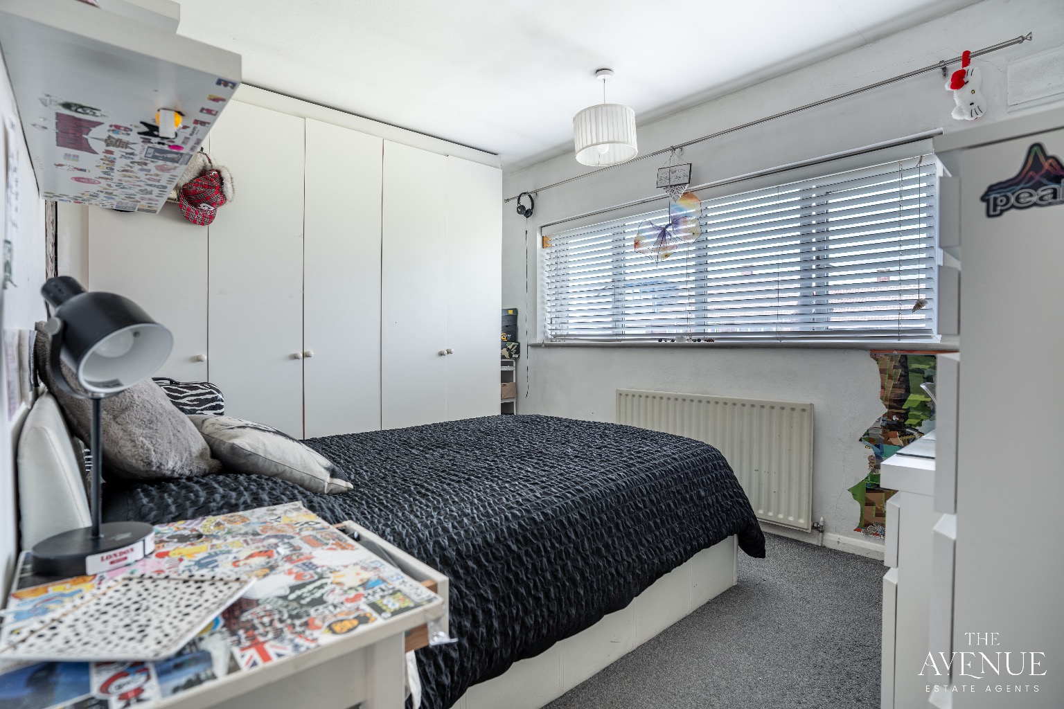3 bed terraced house for sale in Jenningham Drive, Grays 4