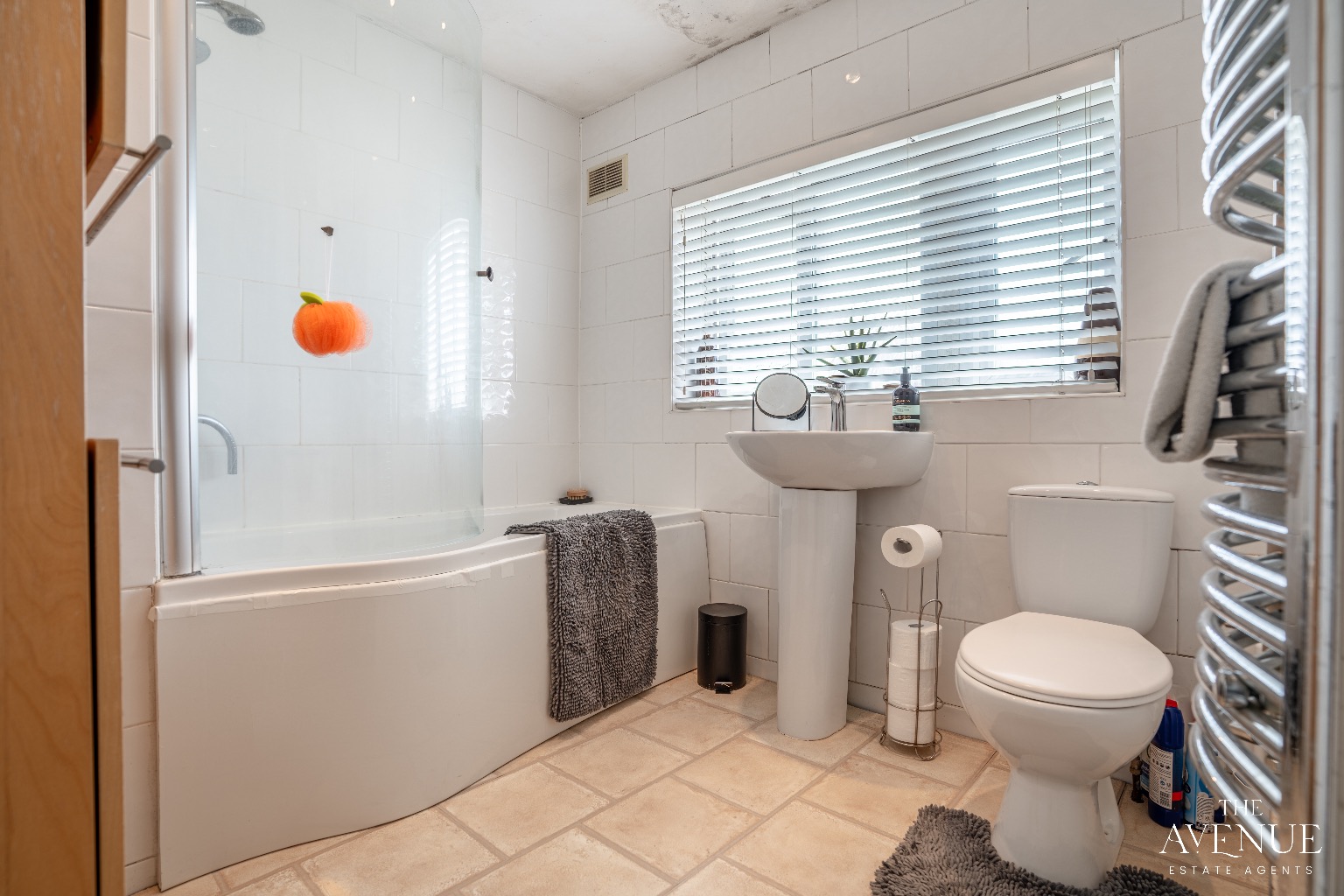3 bed terraced house for sale in Jenningham Drive, Grays  - Property Image 8