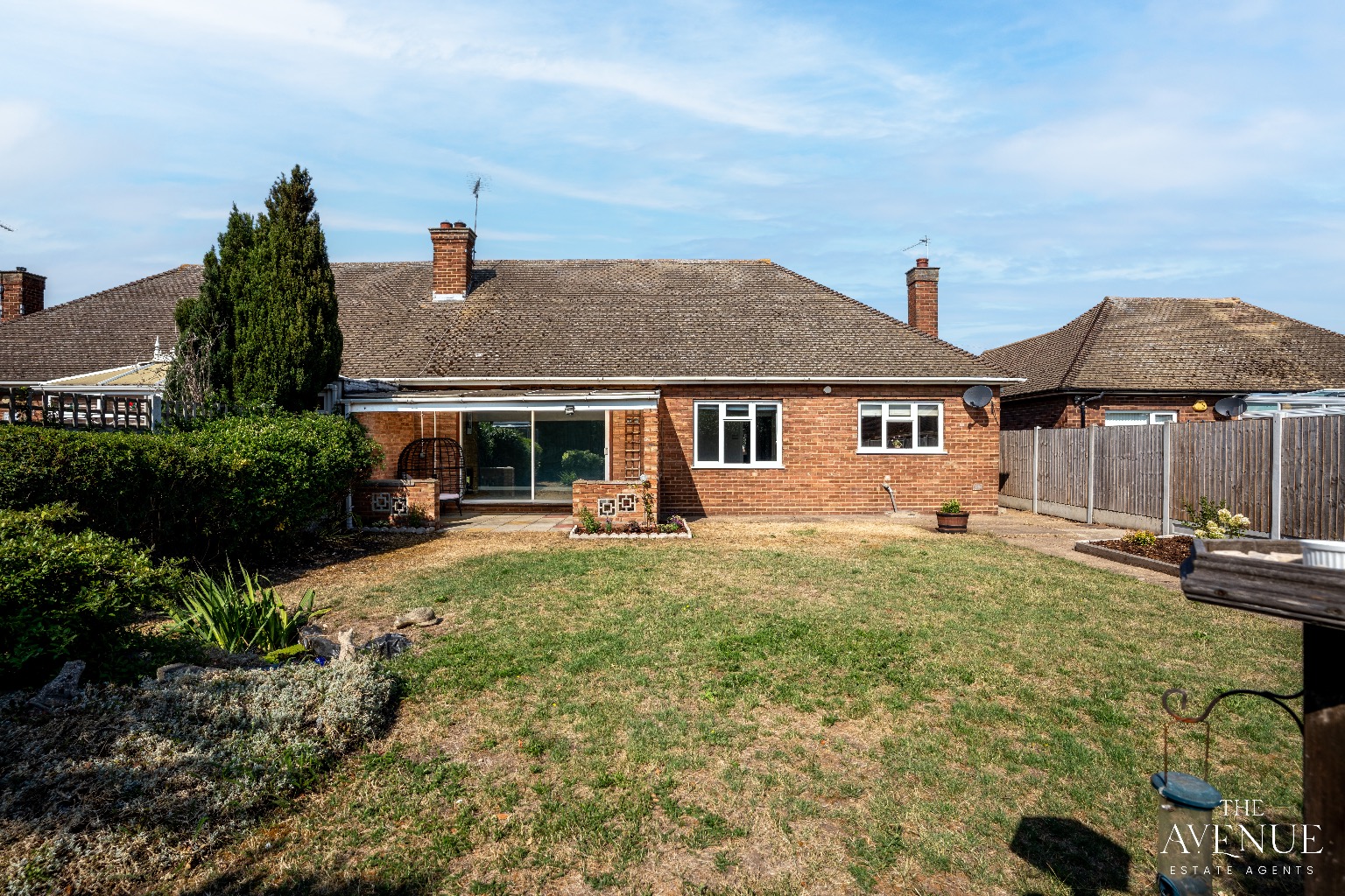 2 bed semi-detached bungalow for sale in Heath Road, Orsett Heath 10