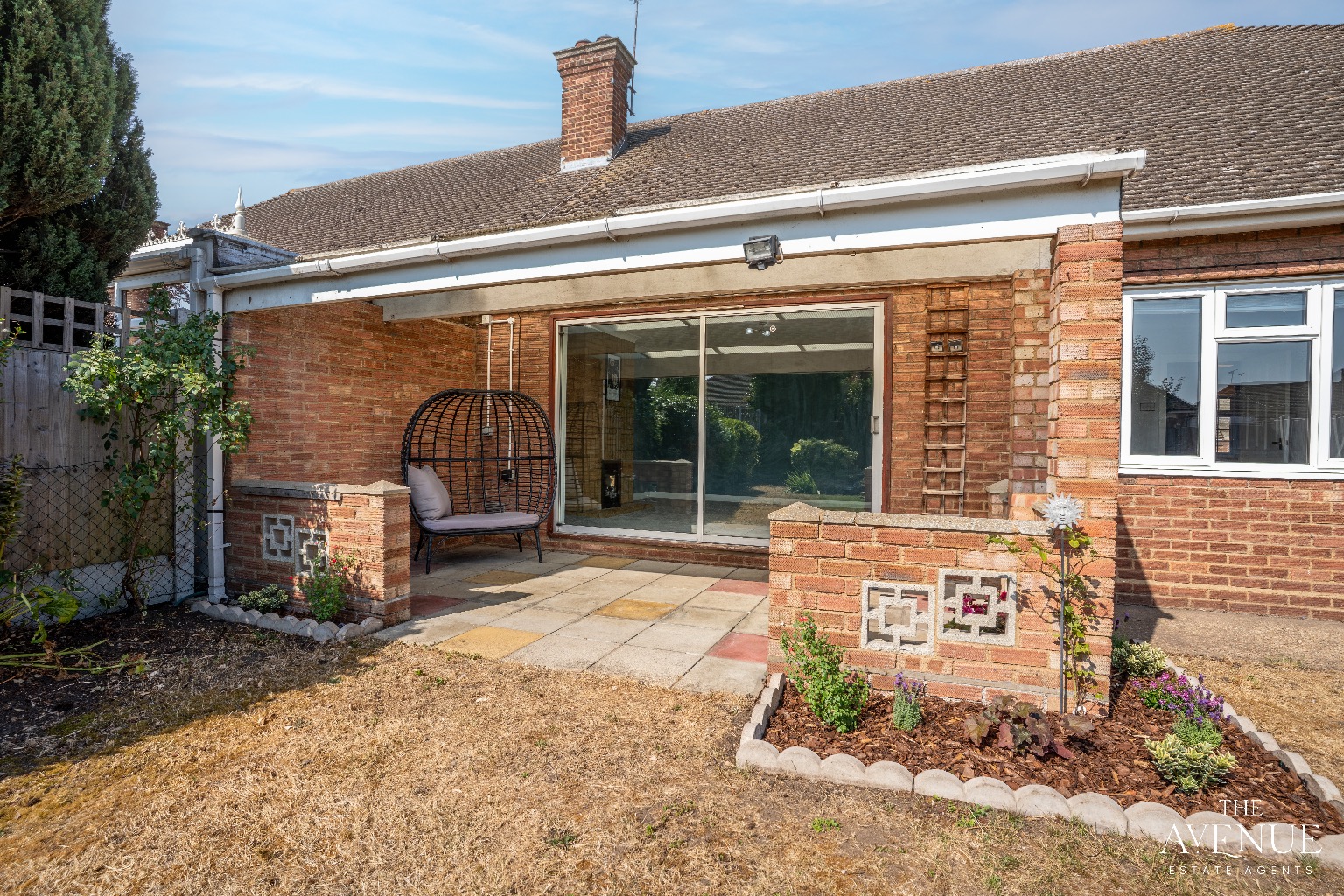 2 bed semi-detached bungalow for sale in Heath Road, Orsett Heath 11