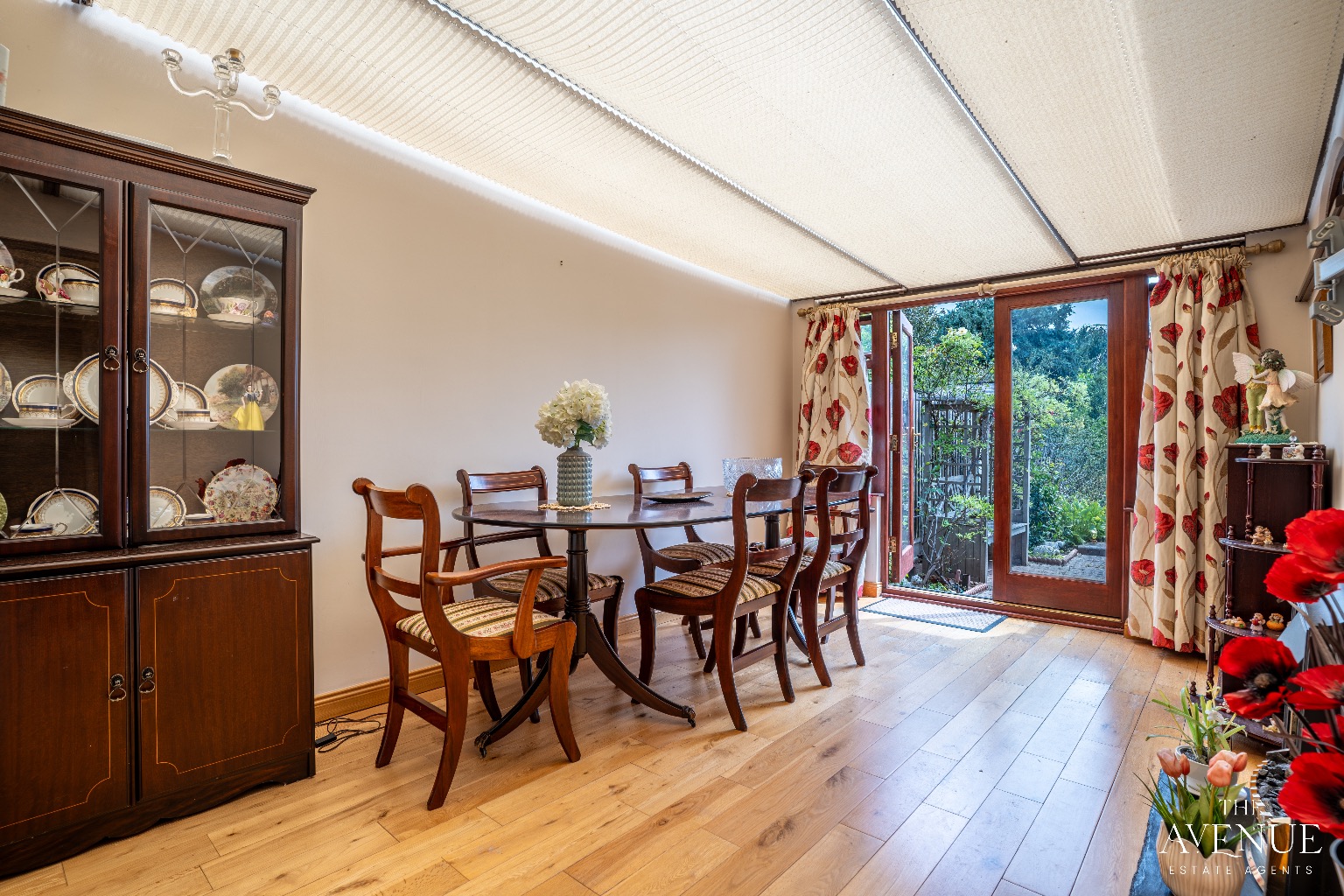 4 bed semi-detached bungalow for sale in Laird Avenue, Grays  - Property Image 6