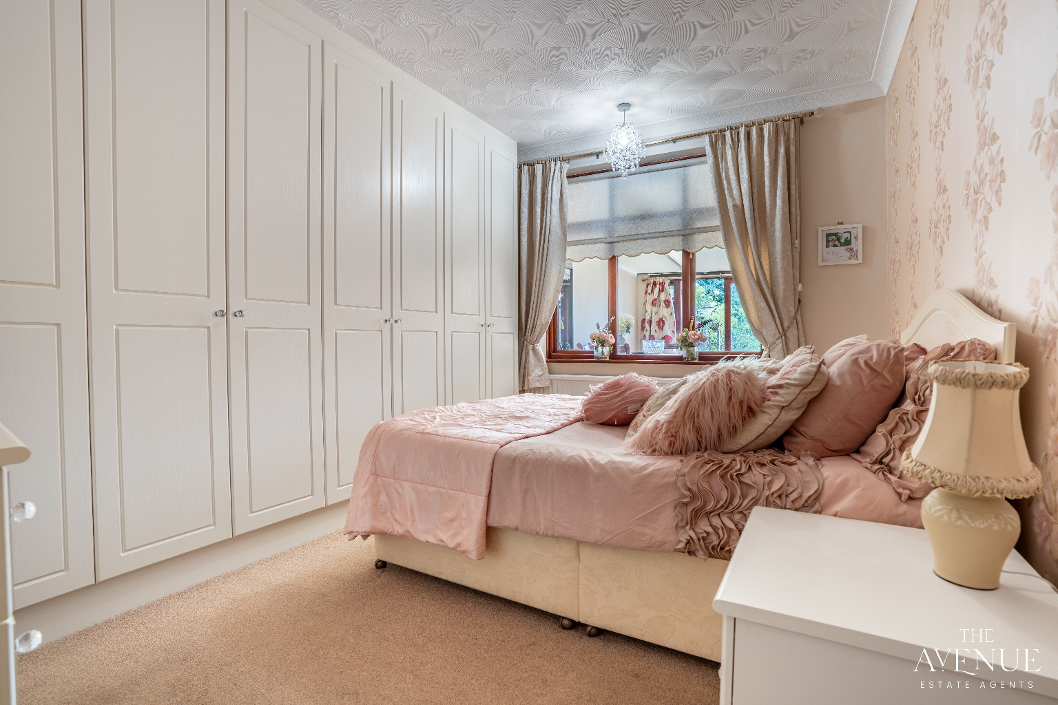 4 bed semi-detached bungalow for sale in Laird Avenue, Grays  - Property Image 10