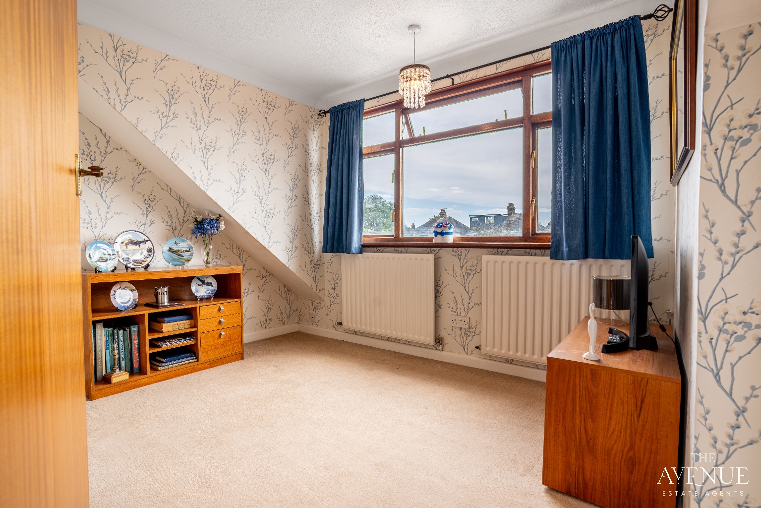 4 bed semi-detached bungalow for sale in Laird Avenue, Grays 12