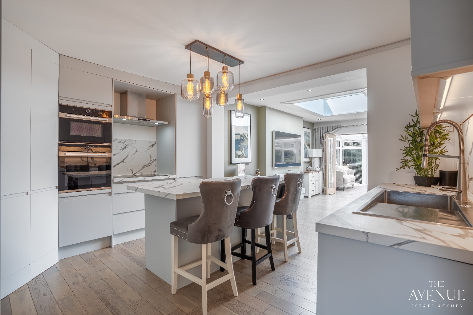 3 bed semi-detached bungalow for sale in Crofton Road, Woodside 1