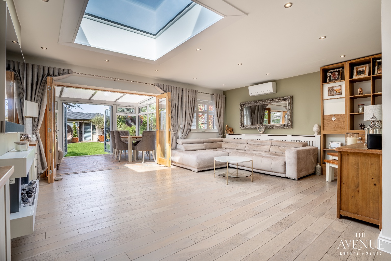 3 bed semi-detached bungalow for sale in Crofton Road, Woodside  - Property Image 5