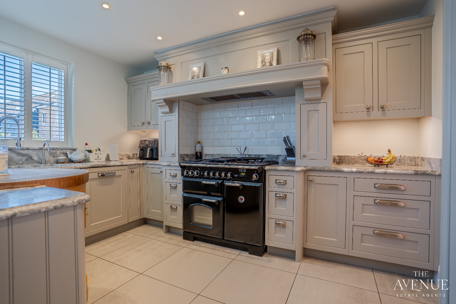 5 bed detached house for sale in School Lane, Orsett  - Property Image 3