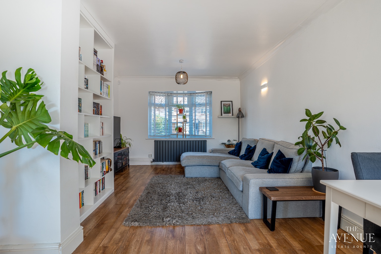 2 bed terraced house for sale in Abbotts Drive, Stanford-le-hope  - Property Image 3