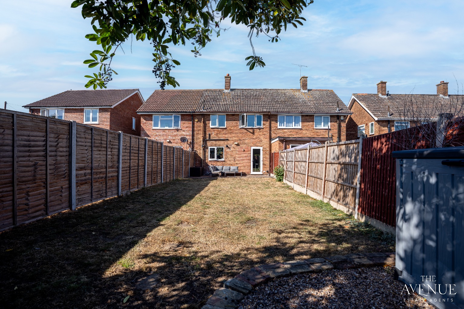 2 bed terraced house for sale in Abbotts Drive, Stanford-le-hope  - Property Image 11