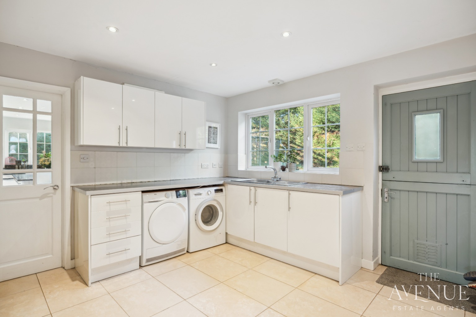 4 bed detached house for sale in Spacious Family Home - Dorchester-On-Thames  - Property Image 13