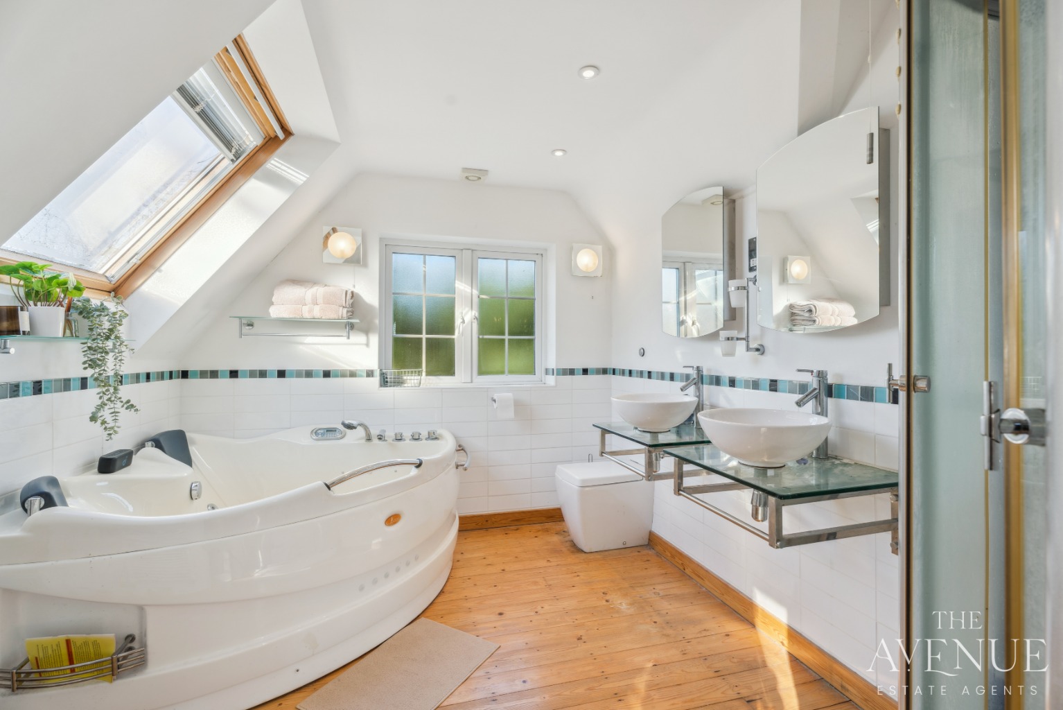 4 bed detached house for sale in Spacious Family Home - Dorchester-On-Thames 25