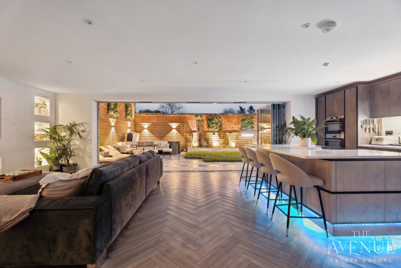 7 bed detached house for sale in Stunning Family Home + Two Bedroom Annex 15