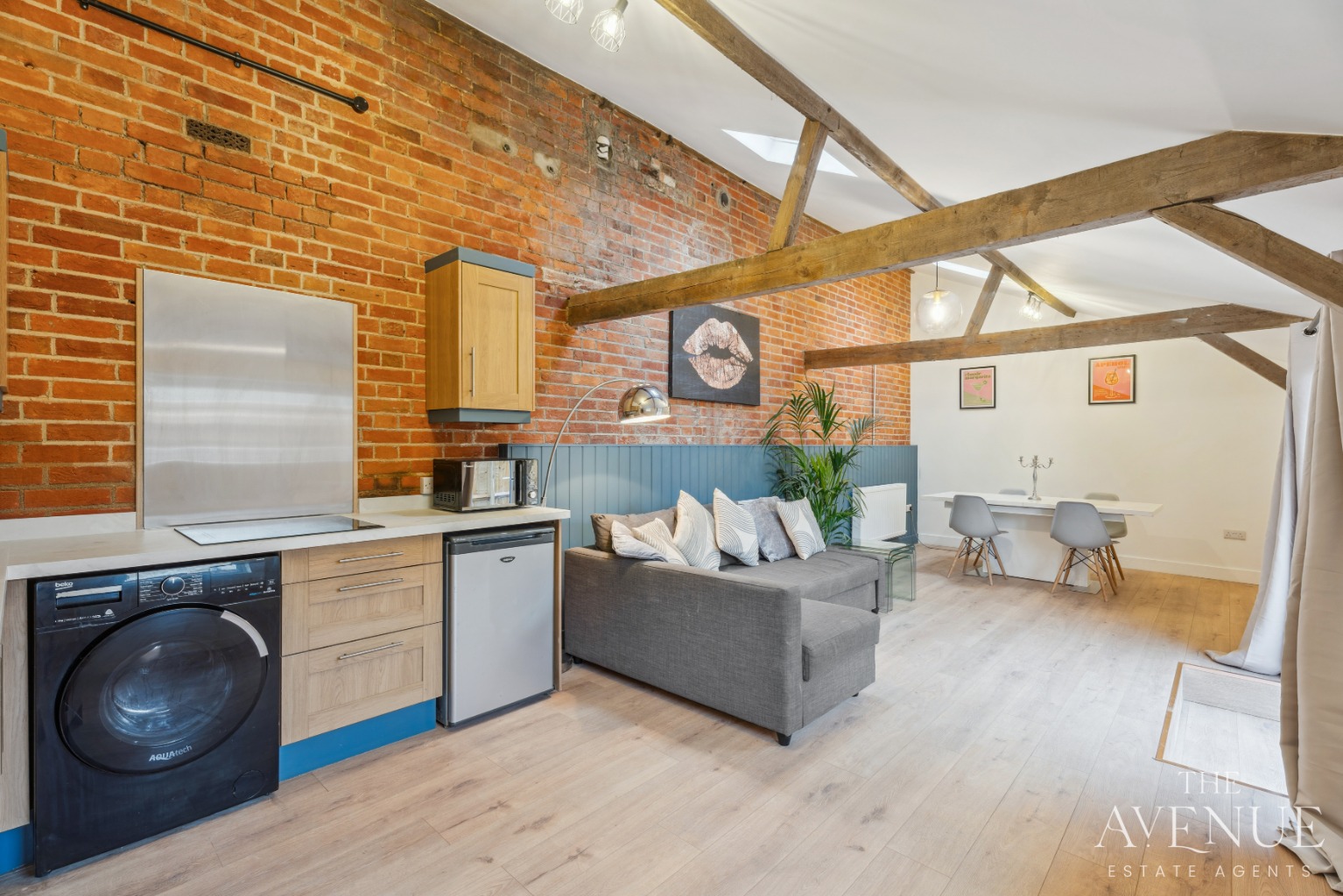 7 bed detached house for sale in Stunning Family Home + Two Bedroom Annex  - Property Image 26