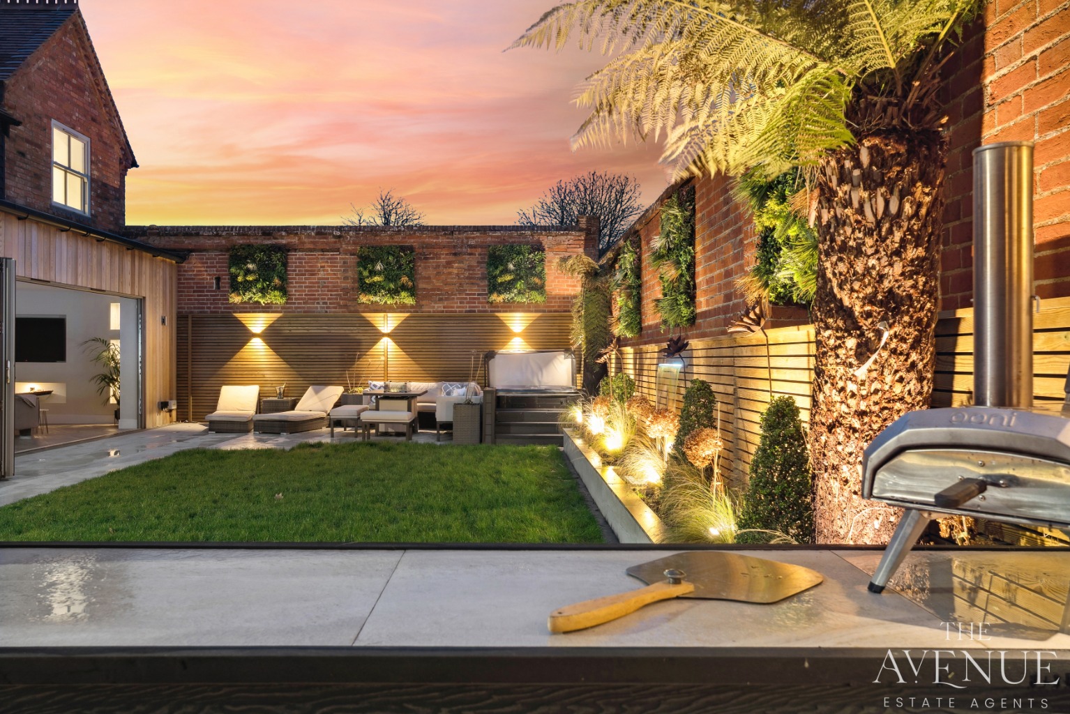 7 bed detached house for sale in Stunning Family Home + Two Bedroom Annex  - Property Image 11