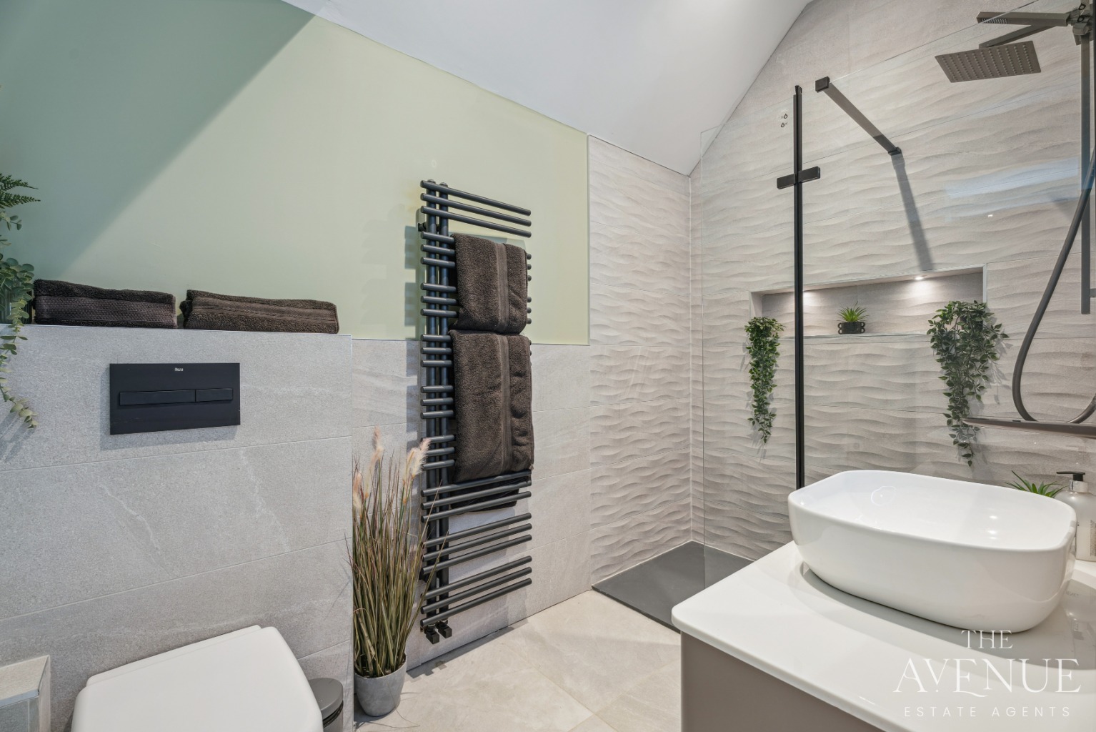 7 bed detached house for sale in Stunning Family Home + Two Bedroom Annex 21