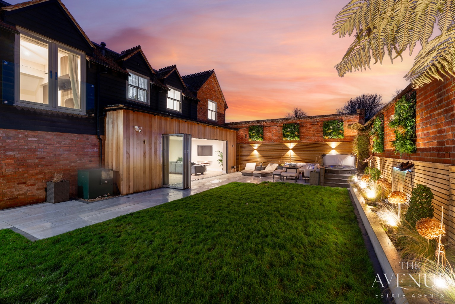 7 bed detached house for sale in Stunning Family Home + Two Bedroom Annex  - Property Image 13