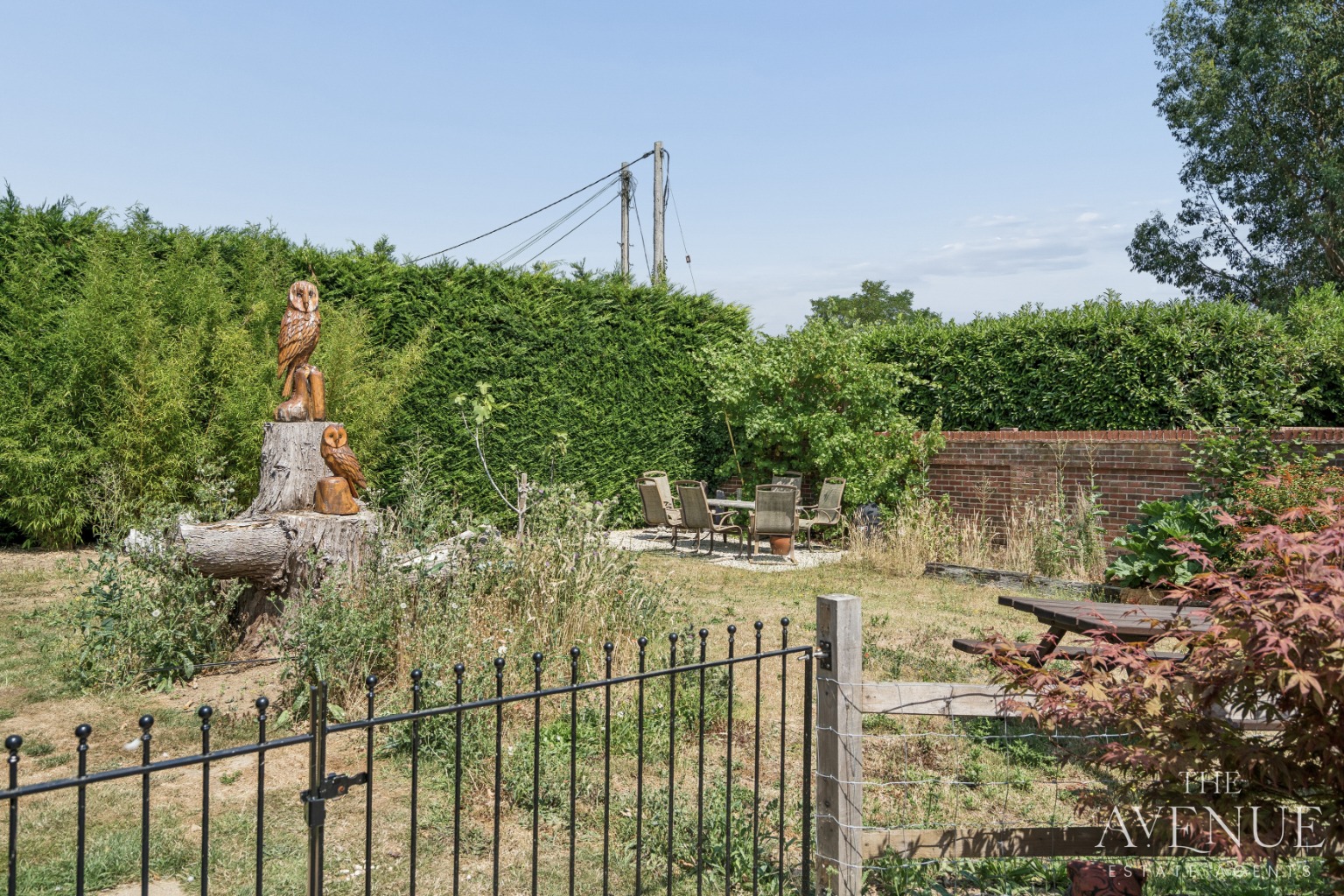4 bed detached house for sale in Perfect Home for Family & Entertaining - Upper Basildon - Property Image 16