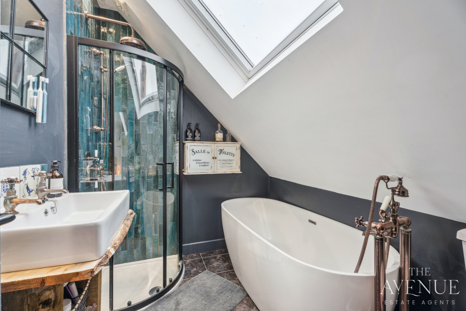 4 bed detached house for sale in A Unique Family Home -  Dorchester-on-thames, Oxfordshire 17