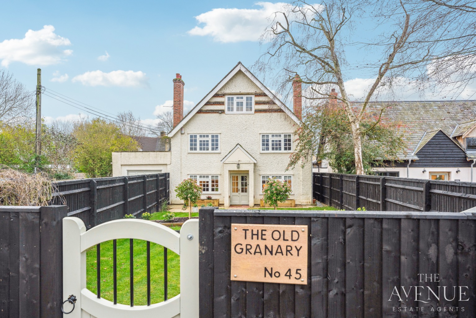 4 bed detached house for sale in A Unique Family Home -  Dorchester-on-thames, Oxfordshire 12