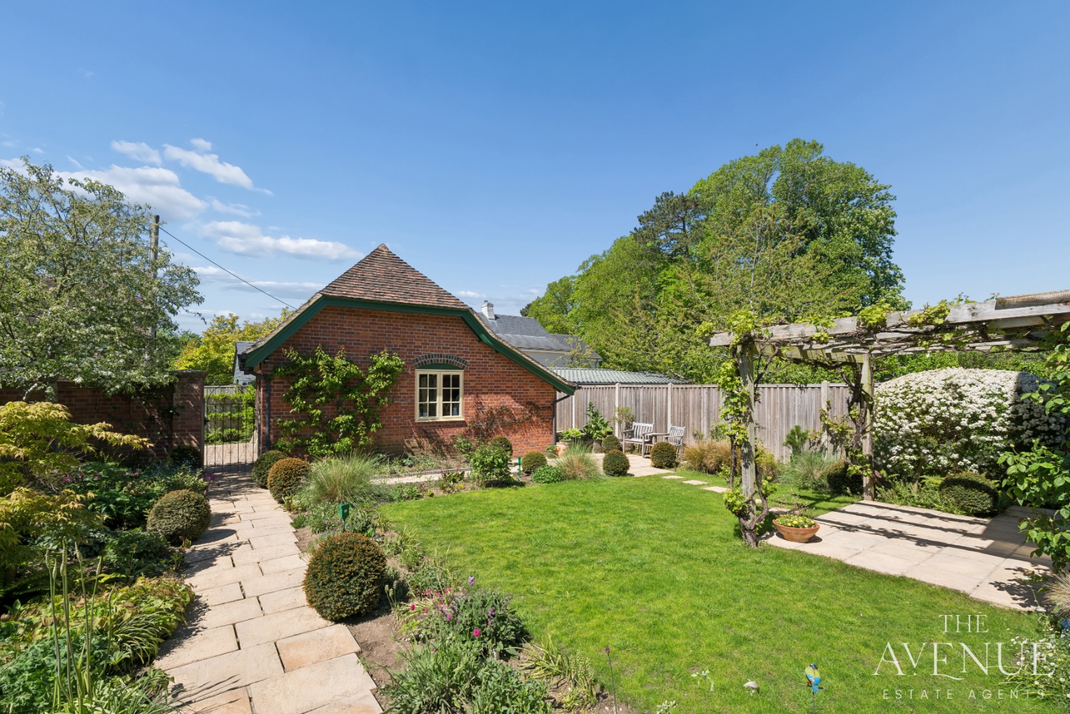 4 bed detached house for sale in Wallingford Road, Shillingford, OX10 - Property Image 11