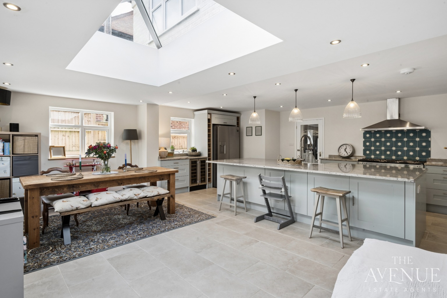 4 bed semi-detached house for sale in Springhill Road, Goring on Thames, RG8  - Property Image 1