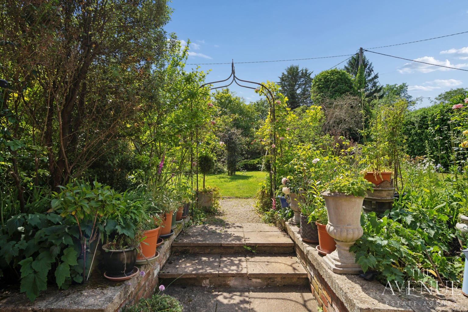 4 bed detached house for sale in Character Home in 0.5 Acre Gardens + Annexe - Nuneham Courtney, Oxfordshire 10