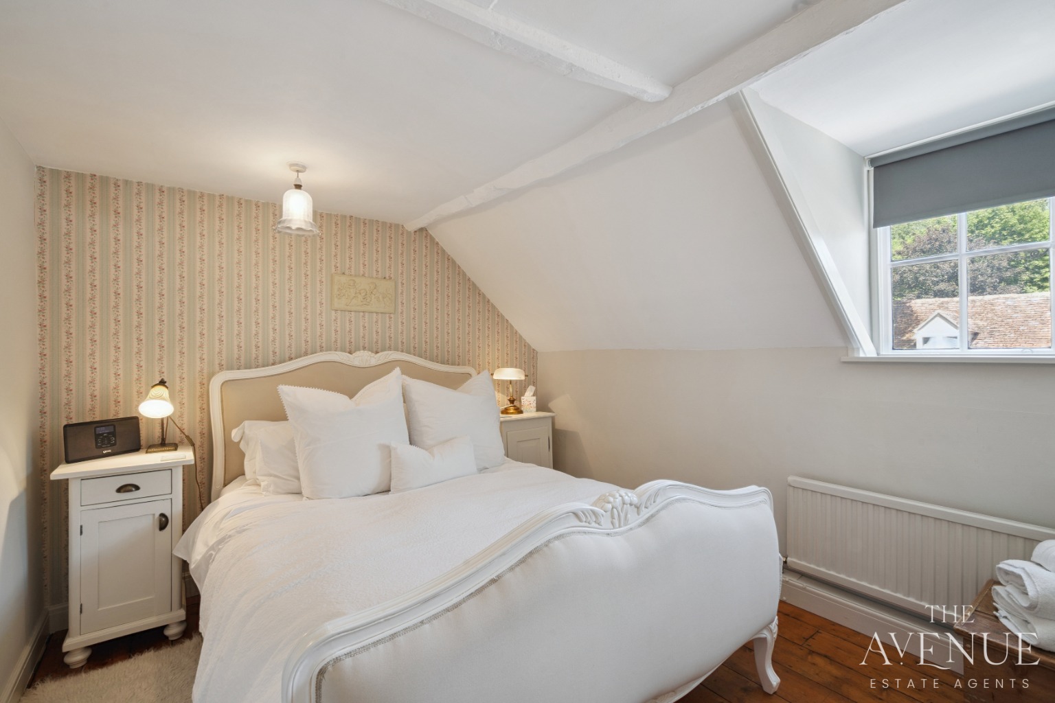 4 bed detached house for sale in Character Home in 0.5 Acre Gardens + Annexe - Nuneham Courtney, Oxfordshire 16