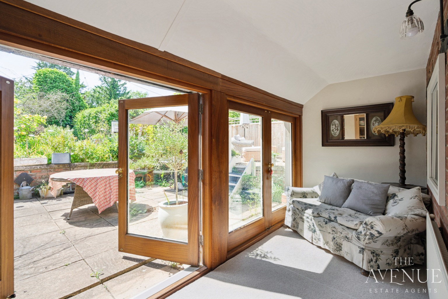 4 bed detached house for sale in Character Home in 0.5 Acre Gardens + Annexe - Nuneham Courtney, Oxfordshire 6
