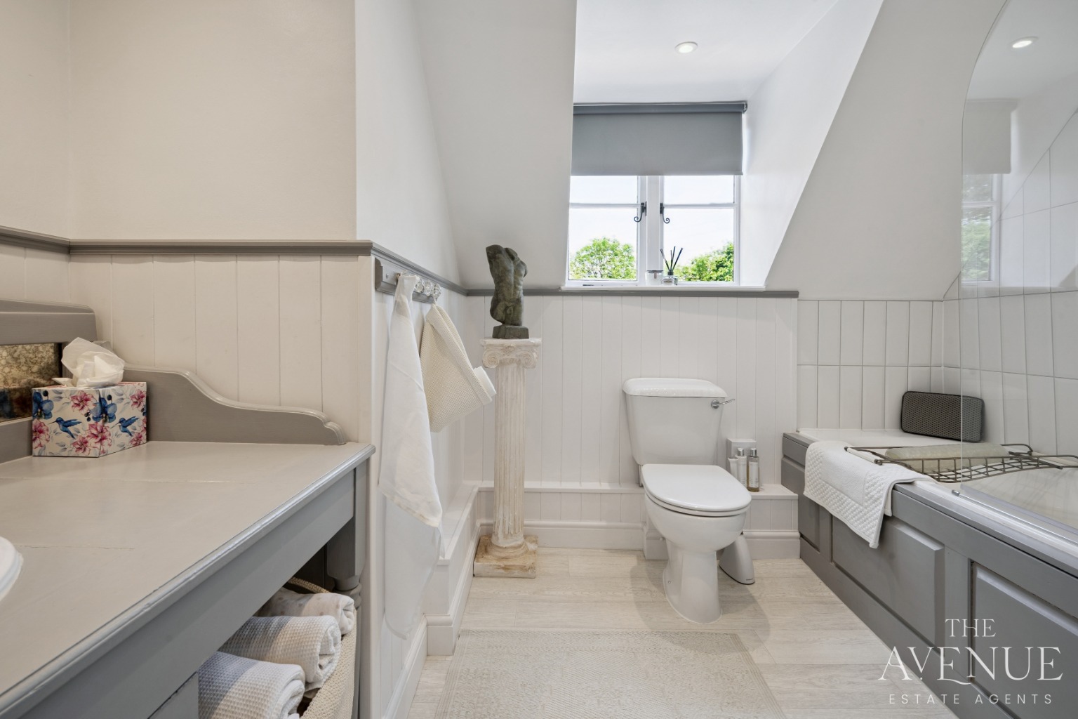 4 bed detached house for sale in Character Home in 0.5 Acre Gardens + Annexe - Nuneham Courtney, Oxfordshire  - Property Image 19