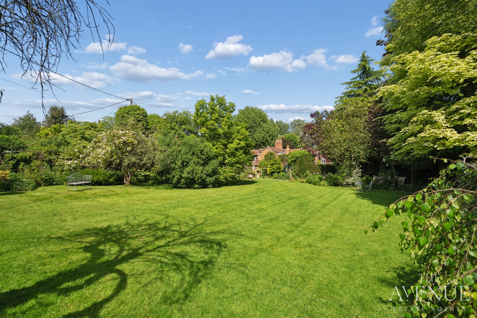 4 bed detached house for sale in Character Home in 0.5 Acre Gardens + Annexe - Nuneham Courtney, Oxfordshire 1