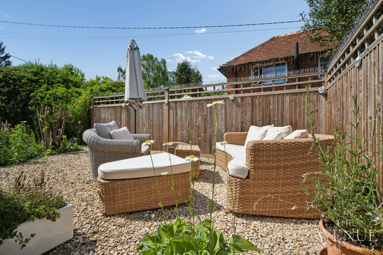4 bed detached house for sale in Character Home in 0.5 Acre Gardens + Annexe - Nuneham Courtney, Oxfordshire 11
