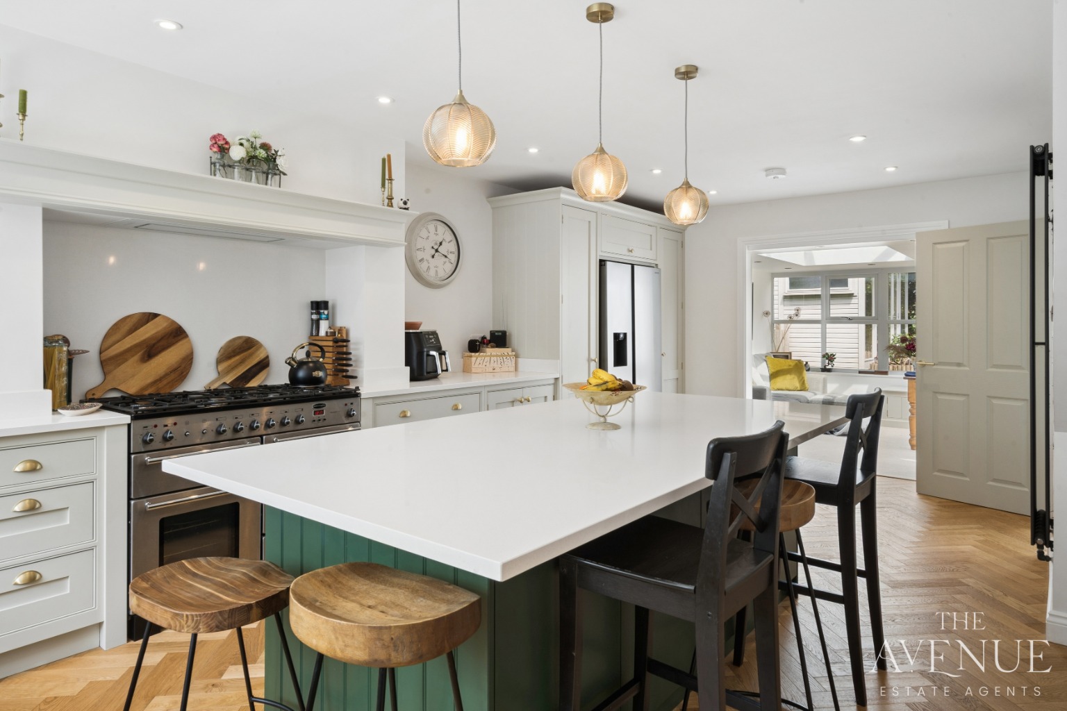 4 bed detached house for sale in A Beautiful Family Home in Oxfordshire 2